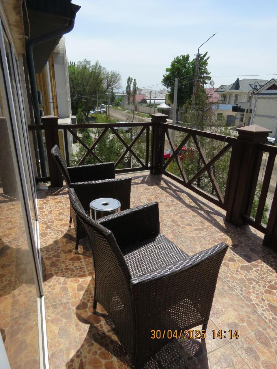 Pride Hotel Taraz Extérieur photo