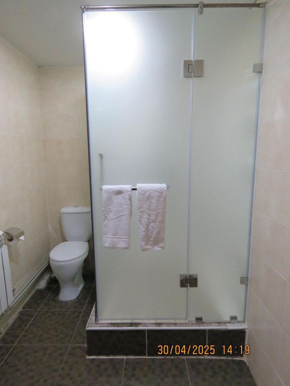 Pride Hotel Taraz Extérieur photo