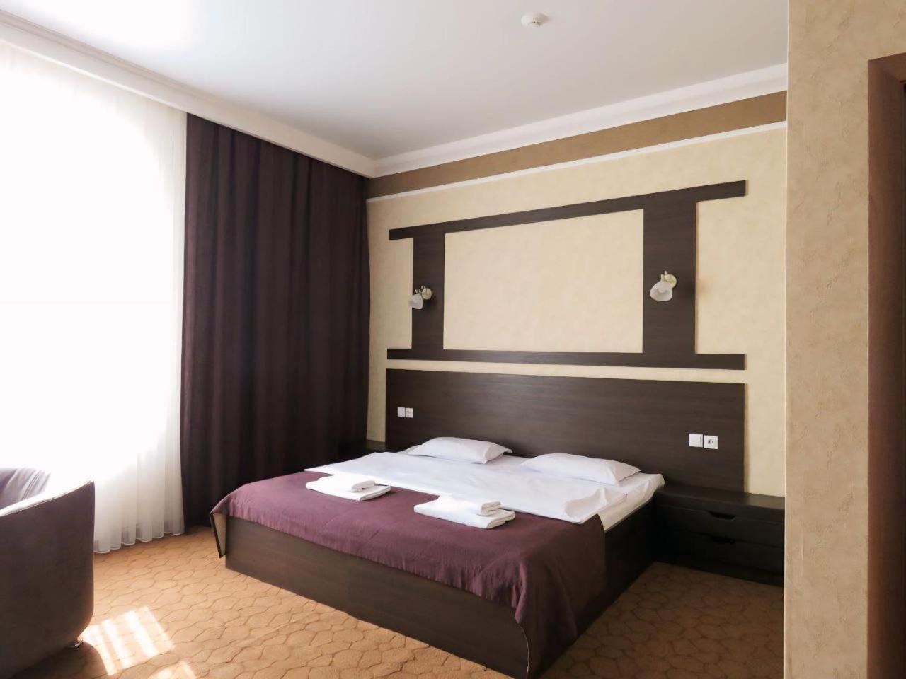 Pride Hotel Taraz Extérieur photo